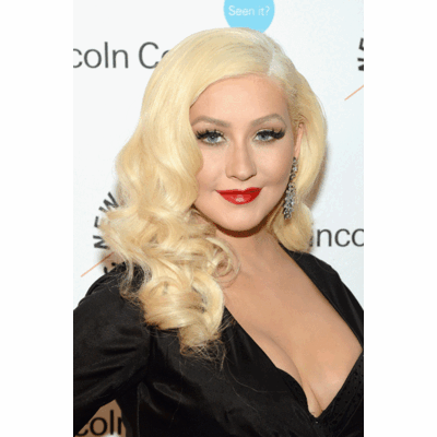 Christina Aguilera feiert ihre Kurven