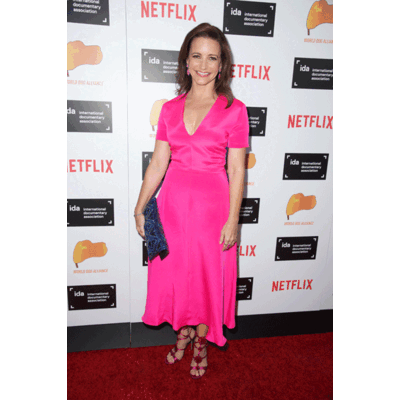 Kristin Davis in Knallpink