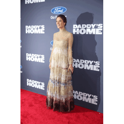 Alessandra Ambrosio im Oma-Look