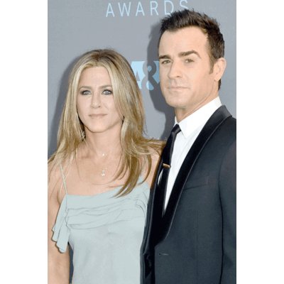 Schwarz-Weiß-Looks auf den Critics Choice Awards