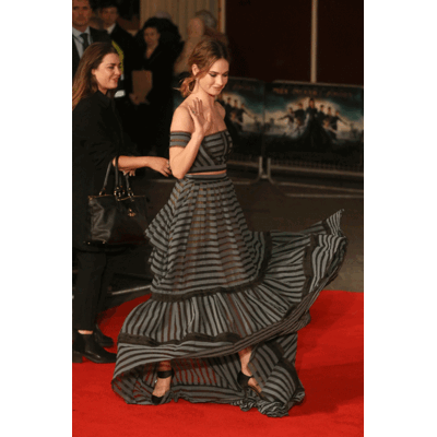 Lily James & Suki Waterhouse im Transparenz-Look 