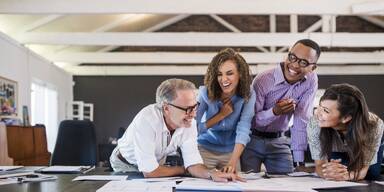 „Du“ statt „Sie“: Studie zeigt Wandel in der Unternehmenskultur in Österreich