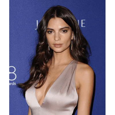 Emily Ratajkowski - Sexy in Silber 