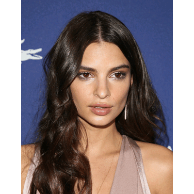 Emily Ratajkowski - Sexy in Silber 