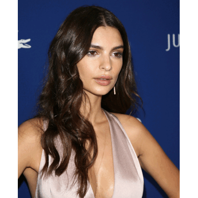 Emily Ratajkowski - Sexy in Silber 