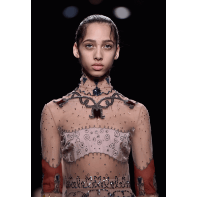 Immer dünner, nackter, jünger....