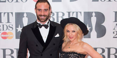 Kylie Minogue, Joshua Sasse