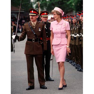 Prinzessin Diana - ihre legendärsten Looks