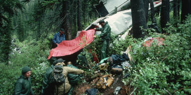 Mindestens 7 Tote bei Flugzeugabsturz in Indien