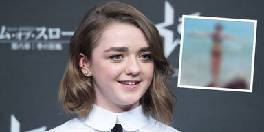 Maisie Williams im Bikini