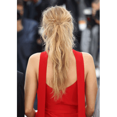 Blake Lively -Stylisches Babybauch-Debüt in Cannes