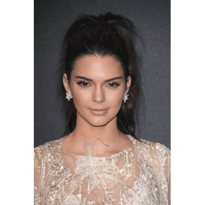 Kendall Jenner - Als gerupftes Huhn in Cannes