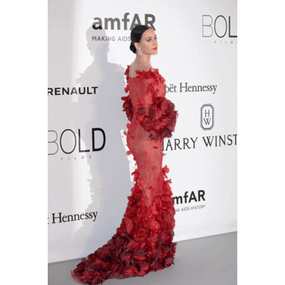 Katy Perry - Als Tango-Emoji in Cannes 