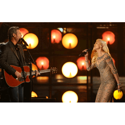 Gwen Stefani - Botoxfratze und Babybauch? 