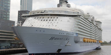 Kreuzfahrt-Drama: 16-J&auml;hriger st&uuml;rzt von Balkon - tot