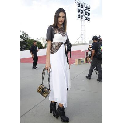 Louis Vuitton 2017 Cruise Collection