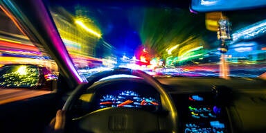 Mit 2,6 Promille! Vater fuhr mit Kleinkind (3) im Auto