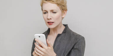 Frau Handy