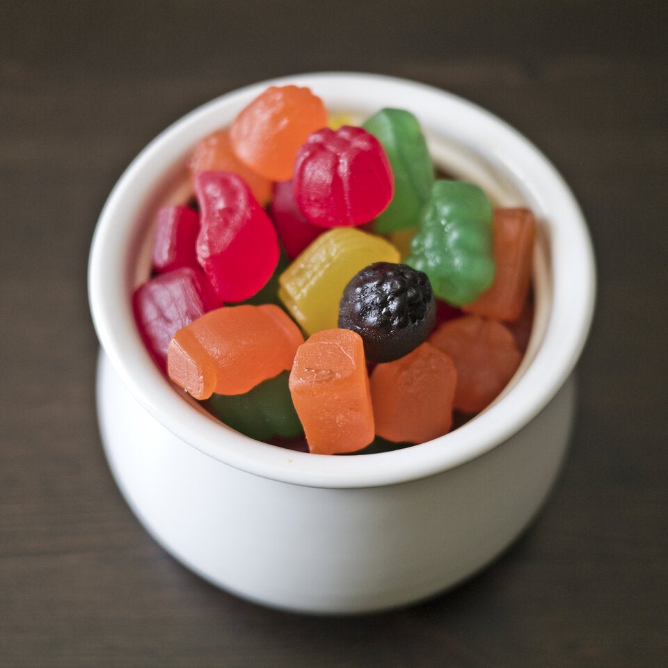 Zuckerfreie Gummibärchen: So machen Sie die süße Nascherei einfach selbst