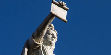 Verfassung auf Arabisch ab November