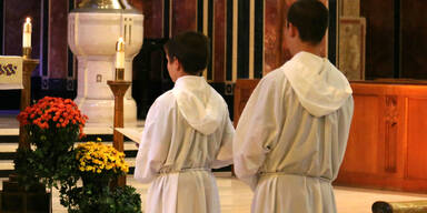 Missbrauchsvorw&uuml;rfe: Pfarrer soll ''Lieblingsministrant'' gefesselt haben