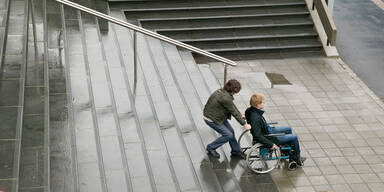 Kaum Fortschritte bei Barrierefreiheit auf Einkaufsstraßen