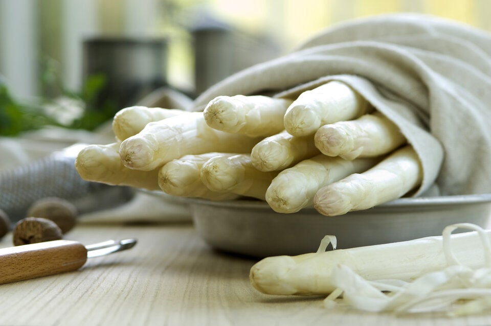 Genialer Frische-Trick: So bleibt Ihr Spargel wochenlang knackig