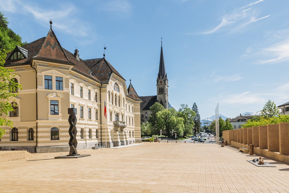 Nachbarland auf Platz 1! Das sind die 10 reichsten Länder der Welt