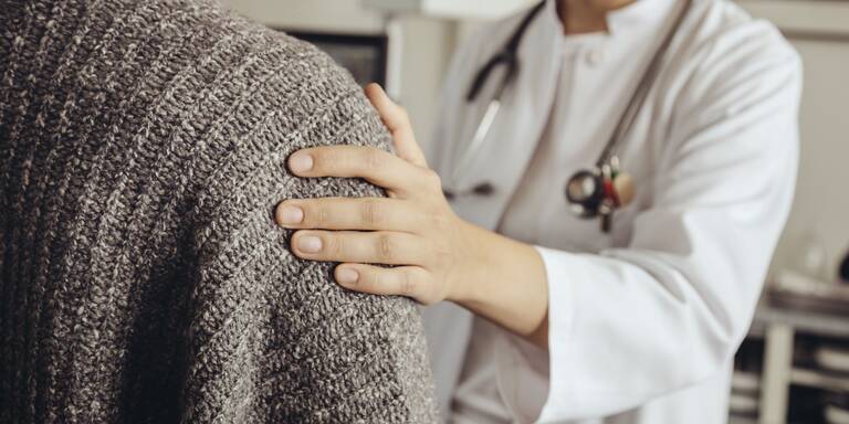 Studie zeigt: DAS könnte der größte Krebsrisikofaktor für Menschen unter 50 sein