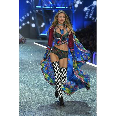 Victoria's Secret Fashion Show 2016