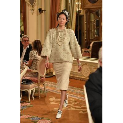 Chanel Collection des Metiers d'Art 2016/17