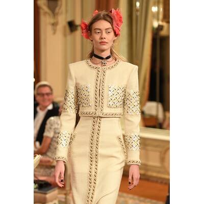 Chanel Collection des Metiers d'Art 2016/17