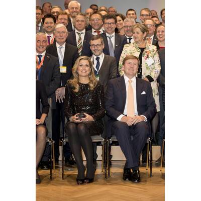 Königin Máxima im Glitzerkleid