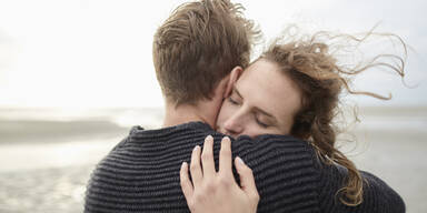 Wie sehr schützen uns Beziehungen vor Einsamkeit?