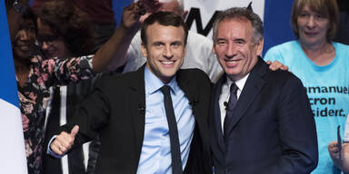 Emmanuel Macron Francois Bayrou