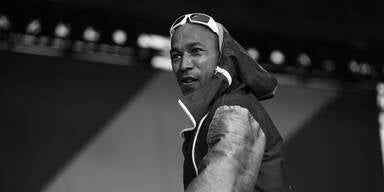 Seeed-Frontmann Demba Nab&eacute; tot