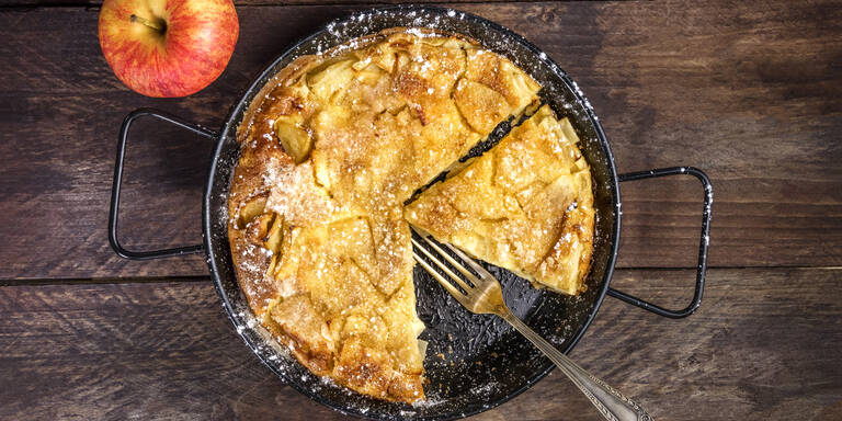 Genialer Food-Trend: Für diesen saftigen Apfelkuchen brauchen Sie keinen Backofen