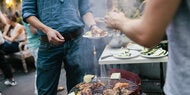 Im Check: So viele Kalorien stecken auf Ihrem Grillteller
