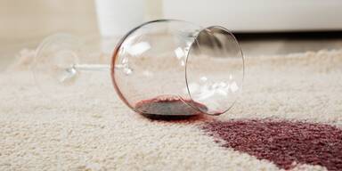 Mineralwasser ist DAS beste Hausmittel gegen Flecken!