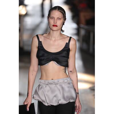 Taschen bei Helmut Lang - Spring/Summer 2018