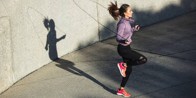 Fett verbrennen wie mit 20? DIESES Workout macht's möglich