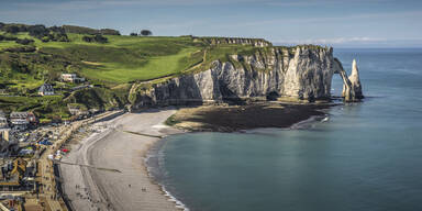 Erneut Touristin von Kreidefelsen in den Tod gest&uuml;rzt