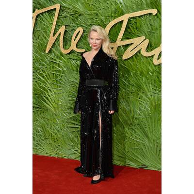 The Fashion Awards 2017 - Red Carpet