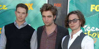 Kellan Lutz, Robert Pattinson, Jackson Rathbone