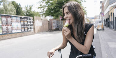 Sommer Eis essen Fahrrad