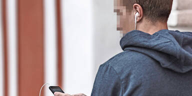 Nazi-Polizist weiter im Dienst