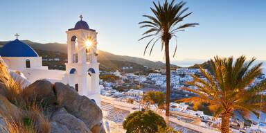 Statt Mykonos: Diese griechische Insel ist genauso sch&ouml;n, weniger &uuml;berlaufen & viel g&uuml;nstiger