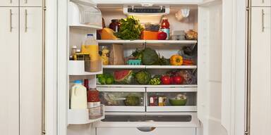 Weiß kaum jemand: Wozu ist das Loch im Kühlschrank eigentlich gut?