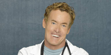 John C. McGinley als "Dr. Cox"
