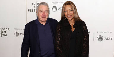 Noch-Gattin &uuml;ber Robert De Niro: "Er stinkt!"